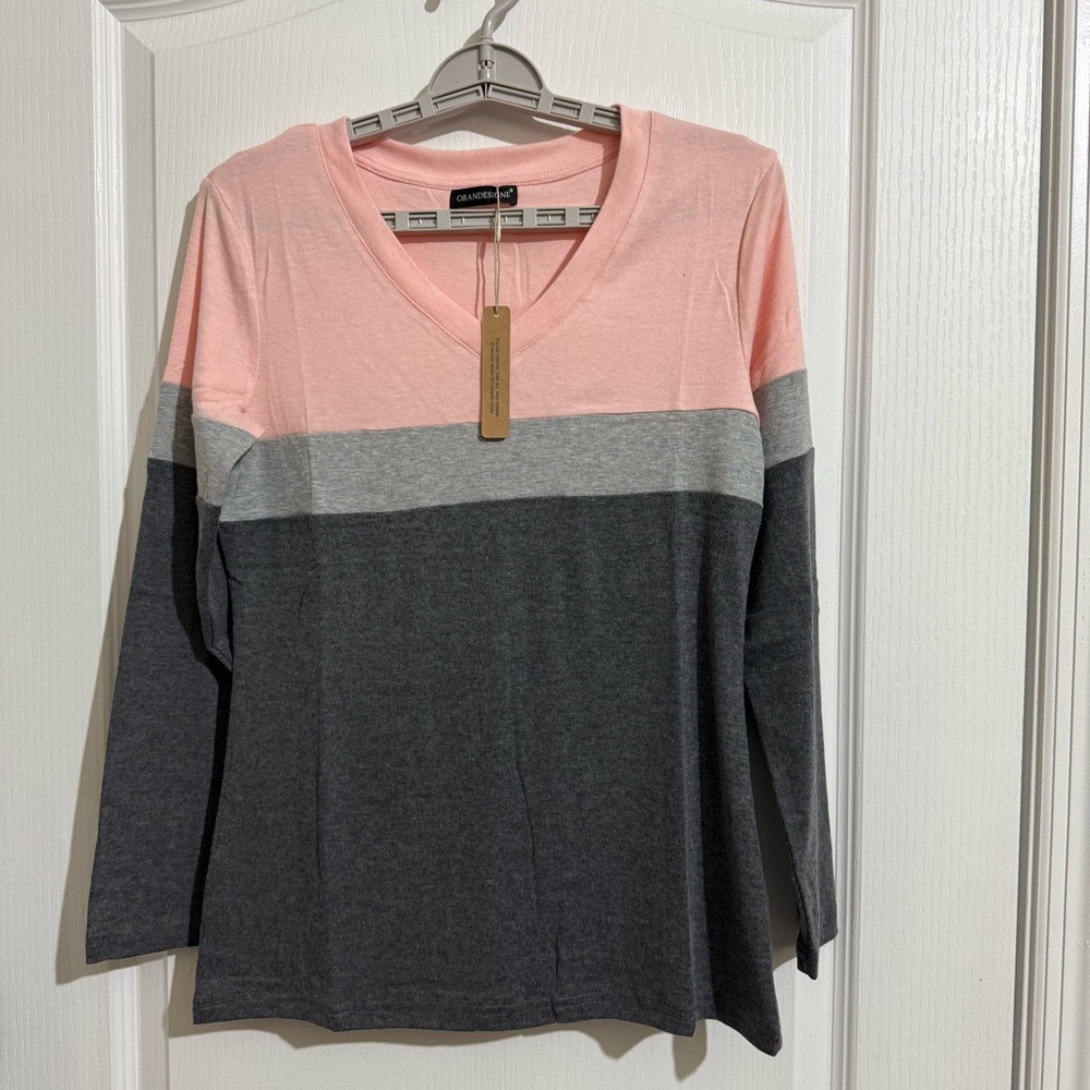 Colorblock V-Neck Long Sleeve Top